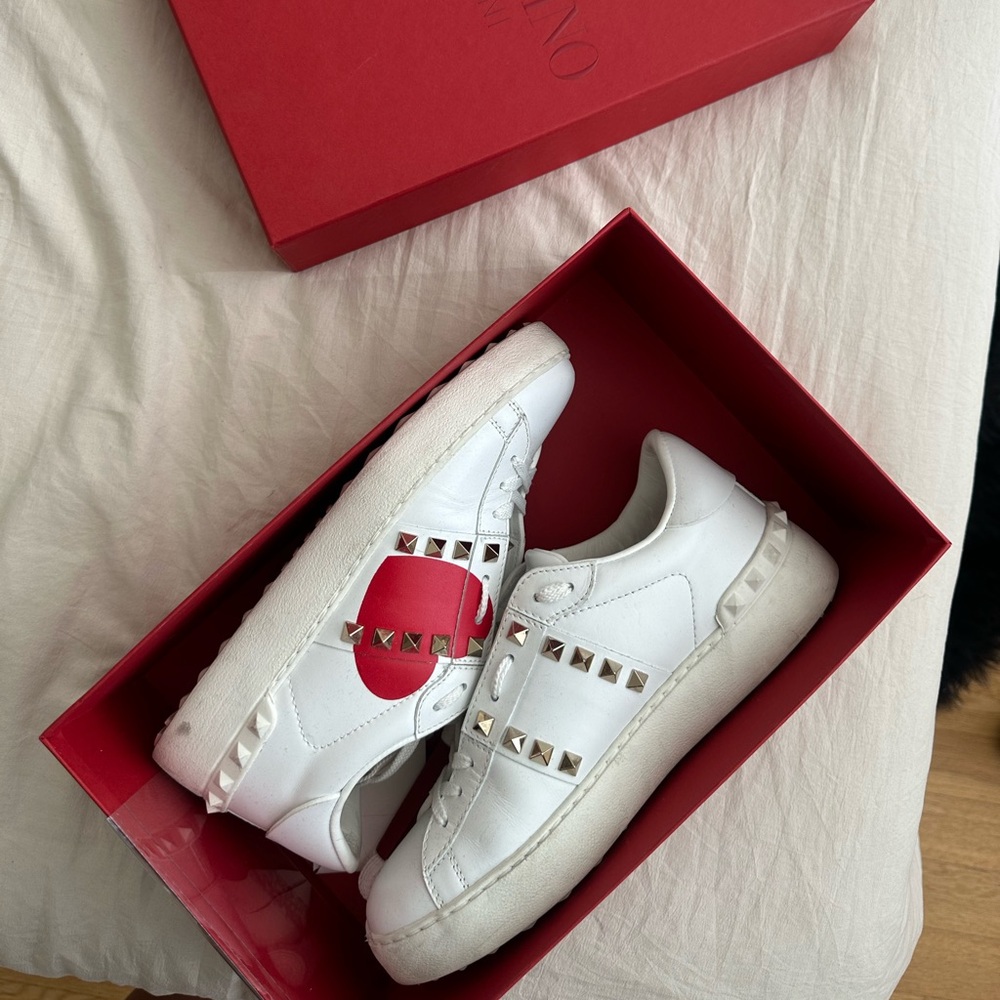 Valentino Rockstud Sneaker